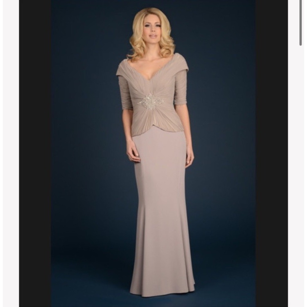 Daymor Couture Gown 610 Frosted Moka Sz 10 Mermaid Dress Ruched Alexander